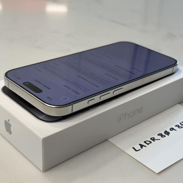 Apple iPhone 16 Pro - Unlocked, 1 TB, White, A3083