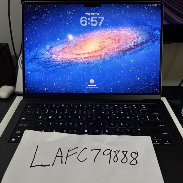 MacBook Pro 2024 - 14 inch - 512 GB, Space Black, 24 GB, Apple M4 Pro 12-core