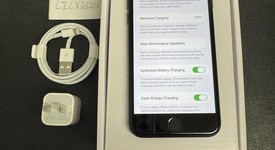 Good
													Apple iPhone SE 3rd Gen 2022 - Unlocked, Midnight, 128 GB, A2595, photo 1 of 2