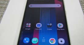 Good
													HTC 10 - Verizon, Silver, 32 GB, photo 1 of 3