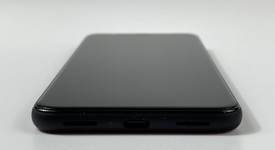 Good
													Google Pixel 4 - Unlocked, Orange, 64 GB, 6 GB, G020I, Google Edition, photo 4 of 7