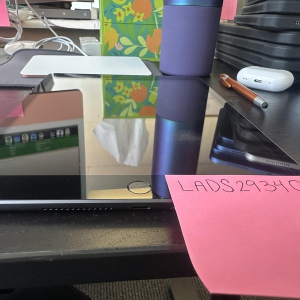 Apple iPad 9th Gen - Unlocked, 256 GB, Gray, A2603