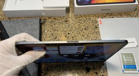 Mint
													Apple iPad Pro 11" 2nd Gen 2020 - Wi-Fi, Gray, 256 GB, A2228, photo 4 of 8