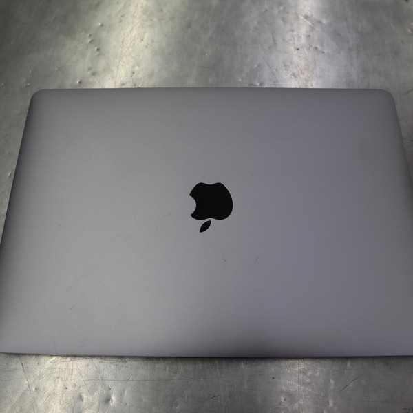 MacBook Pro 2020 - 13 inch - 256 GB, Gray, 8 GB, Apple M1