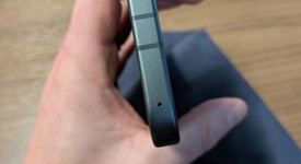 Good
													Google Pixel 9a - Unlocked, Obsidian, 128 GB, 8 GB, photo 4 of 10