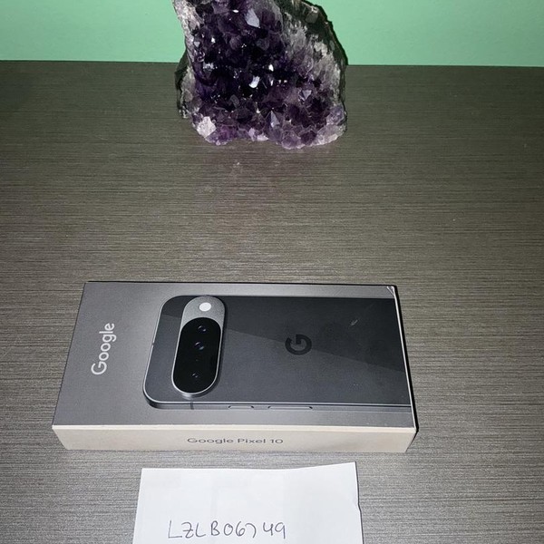 Google Pixel 10 - T-Mobile, 128 GB, Obsidian, GLBW0