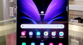 Good
													Samsung Galaxy Z Fold2 5G - Unlocked, Mystic Black, 256 GB, 12 GB, SM-F916U1, photo 5 of 5