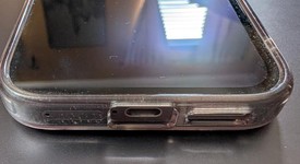 Good
													Google Pixel 9a - Unlocked, Porcelain, 128 GB, 8 GB, photo 2 of 4