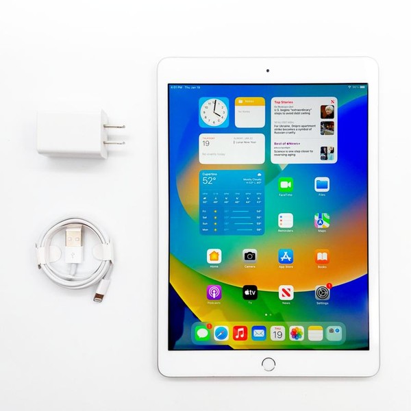 Apple iPad 7th Gen - Wi-Fi, 32 GB, Silver, A2197