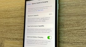 Mint
													Apple iPhone SE 3rd Gen 2022 - Unlocked, Starlight, 128 GB, A2595, photo 4 of 12