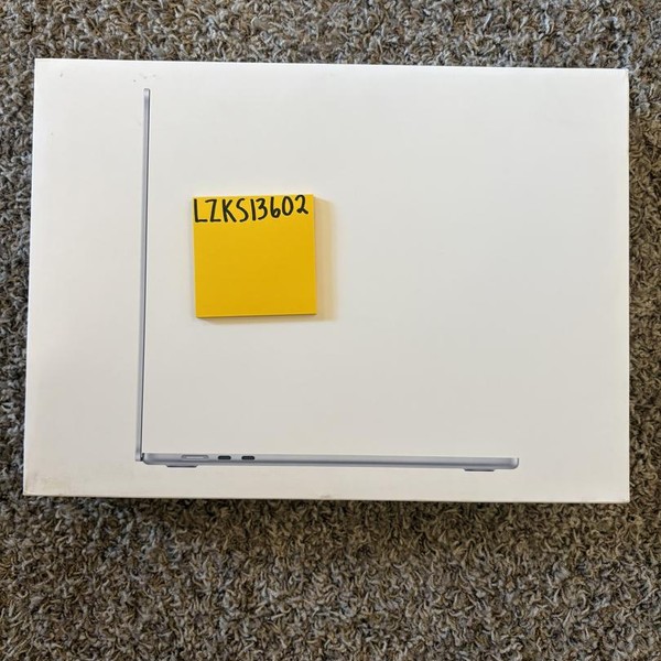 MacBook Air 2025 (M4) - 15 inch - 512 GB, Sky Blue, 16 GB, Apple M4