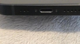 Mint
													Apple iPhone 13 - Unlocked, Midnight, 128 GB, A2482, photo 4 of 7
