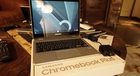 Good
													Samsung Chromebook Plus - Silver, 32 GB, 4 GB, v1, photo 1 of 5