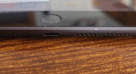 Good
													Apple iPad 8th Gen - Wi-Fi, Gray, 32 GB, A2270, photo 3 of 14