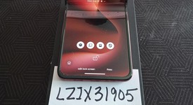 Mint
													Motorola Razr Ultra (2025) - AT&T, PANTONE Rio Red, 512 GB, 16 GB, photo 2 of 17