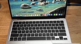 Mint
													MacBook Air 2025 (M4) - 13" - Apple M4, Silver, 256 GB, 16 GB, photo 5 of 10