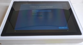 Mint
													Microsoft Surface Pro 5 (2017) - Wi-Fi, Silver, 128 GB, 4 GB, photo 2 of 10