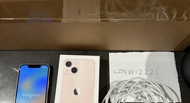 Mint
													Apple iPhone 5S - Unlocked, Gray, 16 GB, A1453, photo 2 of 8