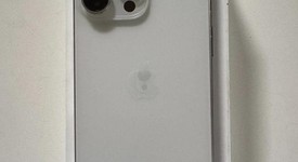 Good
													Apple iPhone 15 Pro Max - Unlocked Non-US, White, 256 GB, A3105, photo 4 of 7