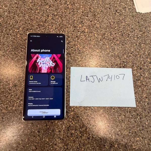 Motorola Razr Fold - Unlocked, 512 GB, PANTONE Lily White