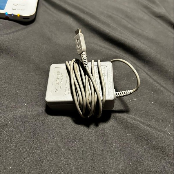 New Nintendo 2DS XL - 1 GB, White & Orange