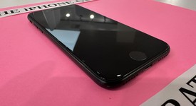 Good
													Apple iPhone SE 2nd Gen 2020 - Unlocked, Black, 64 GB, A2275, photo 3 of 14