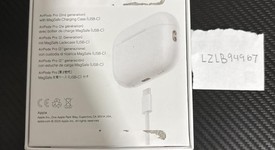 Used
													Apple AirPods Pro 2 - USB-C, photo 3 of 5