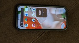 Mint
													Google Pixel 9 - Unlocked, Porcelain, 128 GB, 12 GB, G2YBB, photo 3 of 11