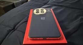 Good
													OnePlus 13 - Unlocked, Midnight Ocean, 512 GB, 16 GB, photo 3 of 12