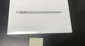 New
													MacBook Air 2018 - 13" - I5, Silver, 256 GB, 8 GB, photo 3 of 3