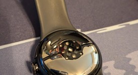 Good
													Google Pixel Watch 2 - Unlocked, Black, LTE, photo 3 of 9