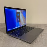 Good MacBook Pro 2020 - 13 inch - 512 GB, Gray, 16 GB, Apple M1