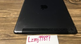 Good
													Apple iPad 8th Gen - Unlocked, Gray, 32 GB, A2428, photo 5 of 7