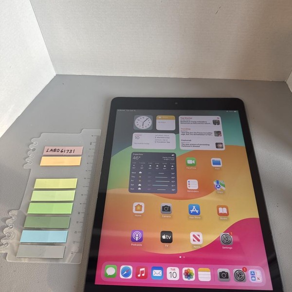 Apple iPad 9th Gen - Wi-Fi, 64 GB, Gray, A2602