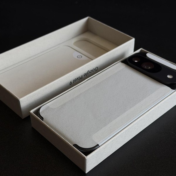 Google Pixel 9 - Unlocked, 128 GB, Obsidian, 12 GB, G2YBB