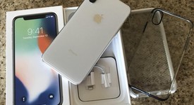 Good
													Apple iPhone X - Unlocked, Silver, 64 GB, A1901, GSM, photo 2 of 4