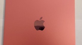 Good
													Apple iPad 10th Gen - Unlocked, Pink, 64 GB, A2757, photo 3 of 4