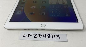 Good
													Apple iPad 8th Gen - Wi-Fi, Silver, 32 GB, A2270, photo 2 of 6