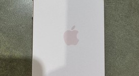 Mint
													Apple iPhone 15 Plus - Unlocked, Pink, 128 GB, A2847, photo 3 of 8