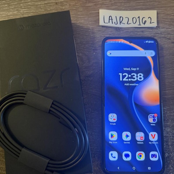 Motorola Razr (2025) - Verizon, 256 GB, Blue, 8 GB