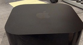 Mint
													Apple TV 4k 3rd Gen (2022) - 128 GB, Wi-Fi + Ethernet, photo 2 of 6