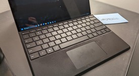 Fair
													Microsoft Surface Pro X - SQ1, Black, 256 GB, 16 GB, GSM Unlocked, photo 2 of 7