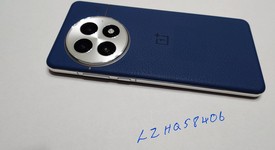Mint
													OnePlus 13 - Unlocked, Midnight Ocean, 512 GB, 16 GB, photo 5 of 8