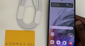 Mint
													Motorola Razr (2024) - Unlocked, Gray, 256 GB, 8 GB, photo 1 of 17