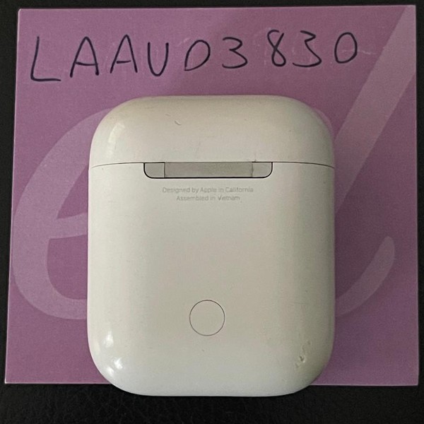 Apple AirPods 2nd Gen - Lightning Case