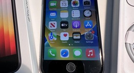 Mint
													Apple iPhone SE 3rd Gen 2022 - T-Mobile, Midnight, 64 GB, A2595, photo 3 of 11