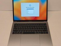 MacBook Pro 2017 (No Touch Bar) - 13"
