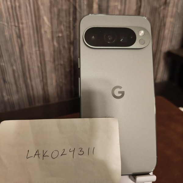 Google Pixel 9 Pro - Unlocked, 128 GB, Hazel, 16 GB, GR83Y