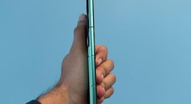 Mint
													Motorola Razr (2025) - Verizon, Green, 256 GB, 8 GB, photo 4 of 6