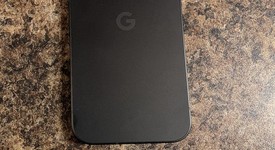 Mint
													Google Pixel 9a - Unlocked, Obsidian, 128 GB, 8 GB, photo 5 of 8